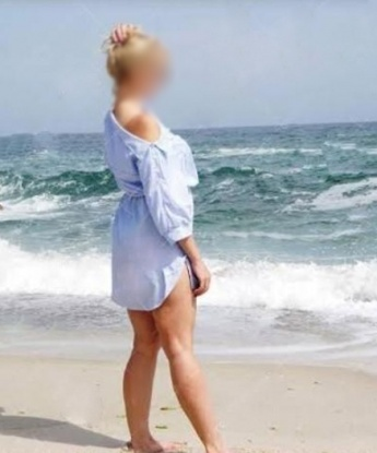 Я готова подарить тебе незабываемые моменты релаксации и наслаждения. 💋 Благодаря моему опыту, ты ощутишь себя настоящим мужчиной, который заслуживает внимания и ласки. 🔥 Мои возможности безграничны и я готова исполнить твои самые сокровенные фантазии. 🌟 Позволь отдаться моим нежным рукам и погрузиться в мир удовольствия и наслаждения. 💃 Отзывы моих предыдущих клиентов говорят самыми прекрасными словами обо мне. 💖 Жду тебя, чтобы создать незабываемые моменты удовольствия и страсти. 💫 Обещаю, ты останешься доволен и захочешь вернуться ко мне снова и снова. 🌹 Живу в Москве, где мои услуги доступны для истинных ценителей качественного отдыха. 🏙️ 💕 Радует, что я здесь, чтобы тебе доставить настоящее наслаждение. 😘 Фото мои, жду тебя, дорогой! 💋 Карина